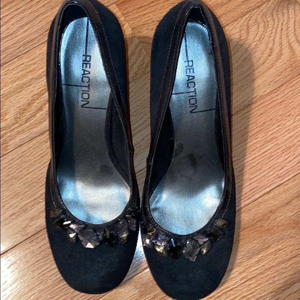 👑 jeweled pumps 2 or more 20%, 3 or more 25%!